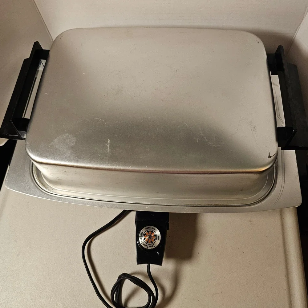 MCM West Bend Miracle Lektro Maid Electric Skillet 13669 Cast Aluminum USA Works